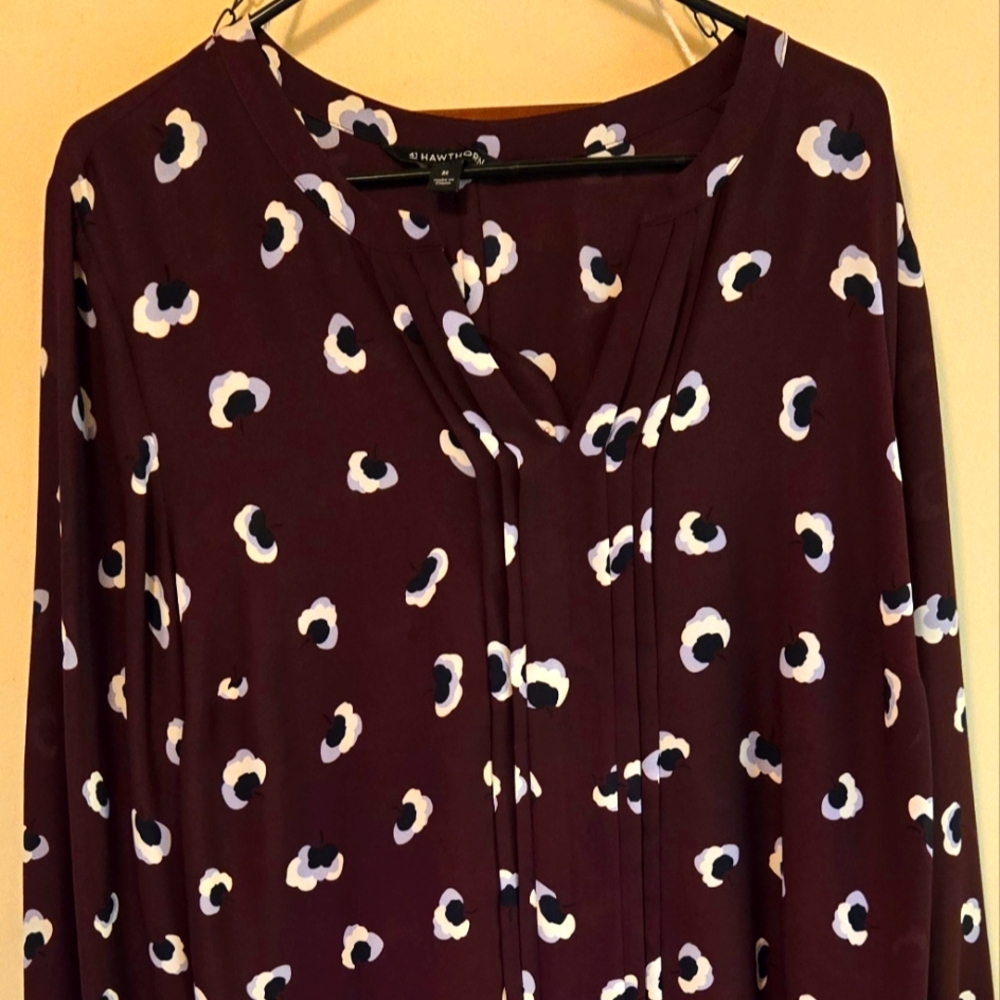 Womens brown,  3/4 sleeves, shear but not too much, flowing blouse never worn